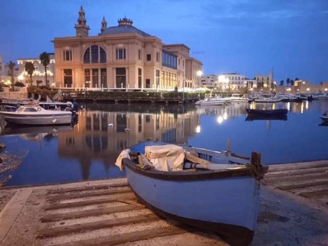 La Follia Dell'Architetto Bari Exterior foto